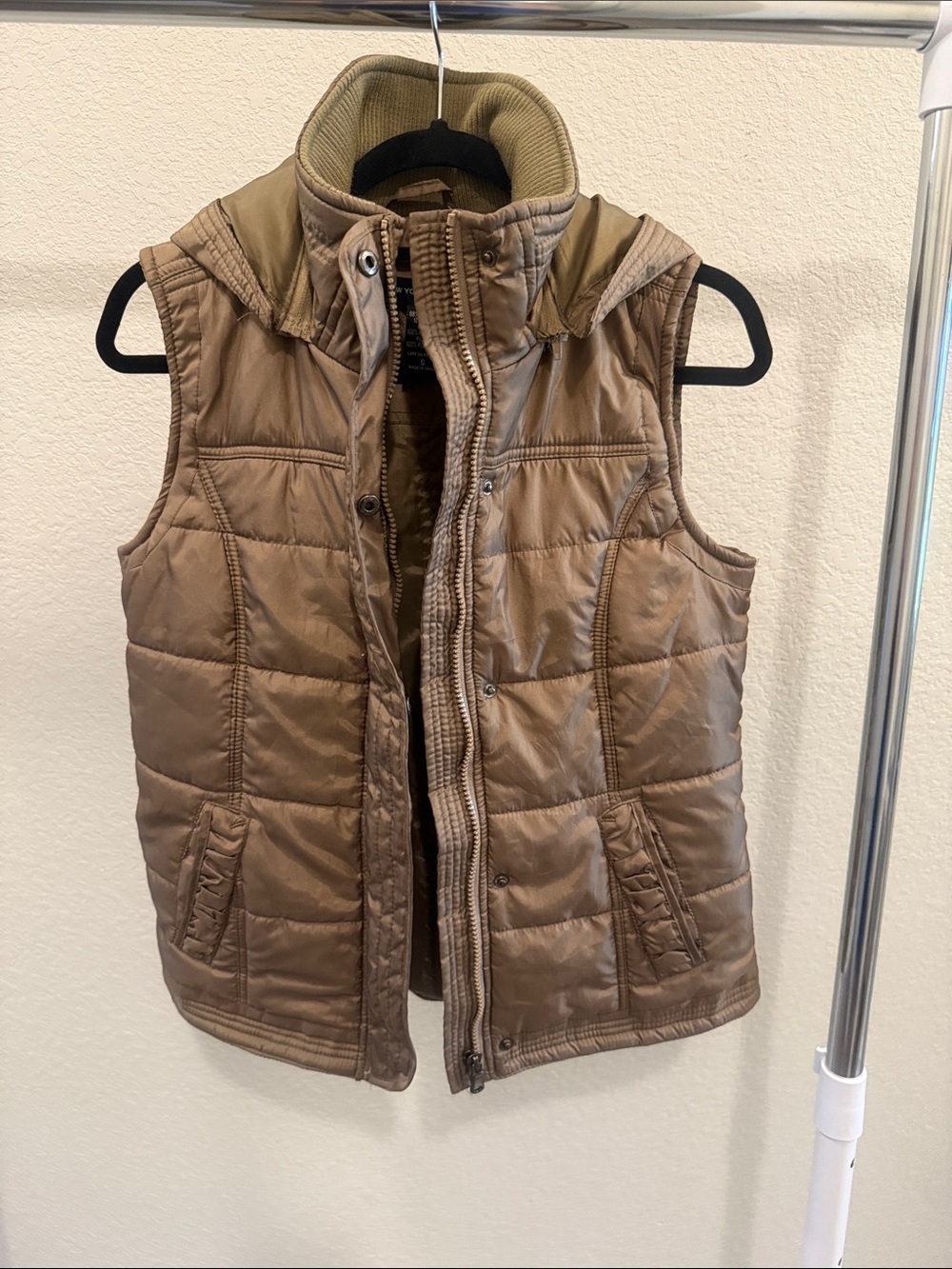 New York & Company Quilted Brown Puffer Vest